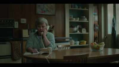 PHONE RINGS - The Thief, His Wife and the Canoe