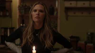 [phone ringtone plays]
- # I'm Mr. Bootyman # - Psych 2: Lassie Come Home