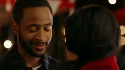 (phone vibrating) - Saying Yes to Christmas