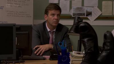 Phones are quiet. - Midsomer Murders