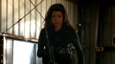 Phone's still on her. - Hawaii Five-0