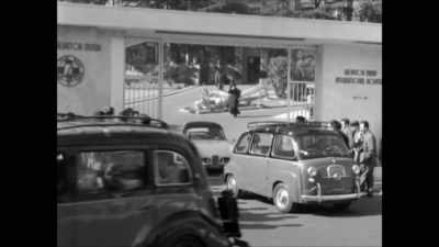 Photographers dressed up as priests
would come to the door. - Elizabeth Taylor: The Lost Tapes