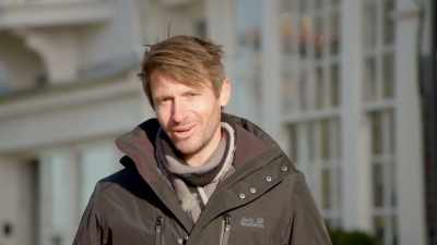 Phrases like keep calm and carry on - The Buildings That Fought Hitler