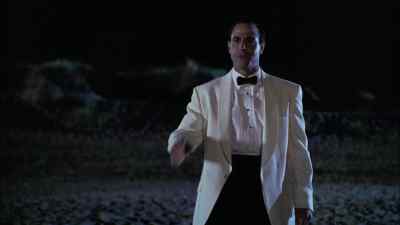 Phyl lis, come here!
What ar e you doin g? - Big Night