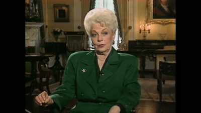 Physically, Molly
is not diminutive. - Raise Hell: The Life & Times of Molly Ivins