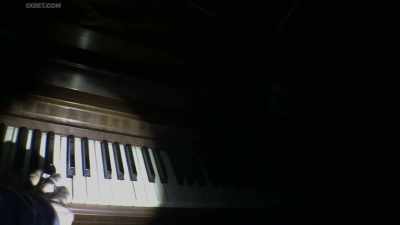 (piano notes playing) - The Fear Footage