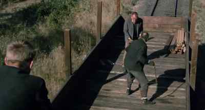 Pick it- Pick it up. - Emperor of the North