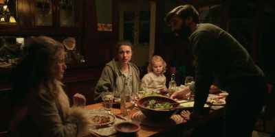 - Pick your own toppings.
- Well, I've got to get back to work. - Maid