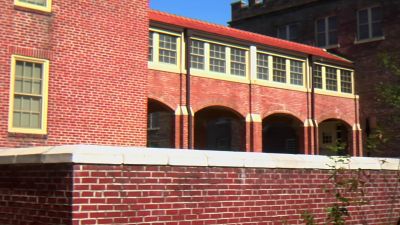 Pick the lock - Fraternity House