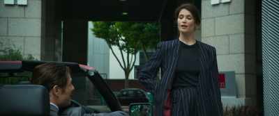 - Pick you up at eight?
- You don't know where I live. - Rogue Agent