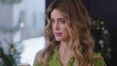 Pictures? What? - Unwrapping Christmas: Lily's Destiny