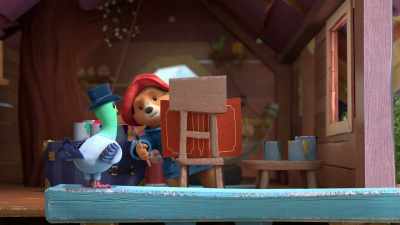 Pigeonton,
please do your best to hold still. - The Adventures of Paddington