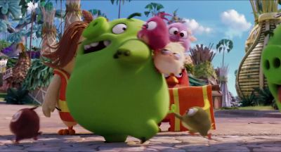 Piggyback rides? - The Angry Birds Movie
