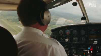 PILOT: Echo India 2-4,
requesting approach Runway 28. - Darklands