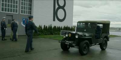 Pilot says
"aliens attacked my plane." - Project Blue Book