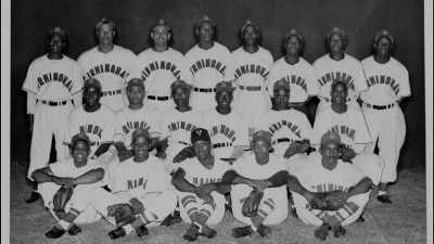 Piper Davis era o treinador, - Say Hey, Willie Mays!