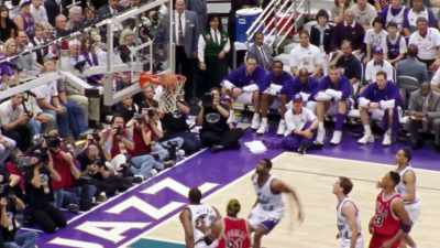 Pippen giving it his best. - The Last Dance