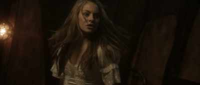 (pirates growling)
(dramatic music) - Ship of the Damned