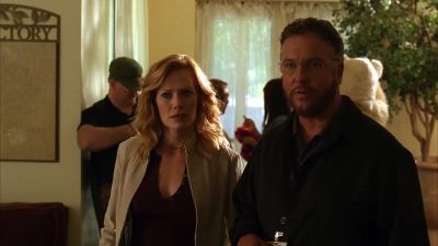 Pitt was a computer
programmer. No next-of-kin. Ooh. - CSI: Crime Scene Investigation