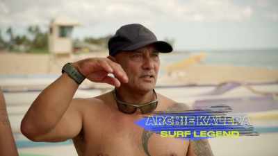 Piyahi, it's this giant wave on Maui. - The World According to Jeff Goldblum
