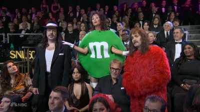‫Place ♪
‫yes.
‫♪ though we cannot afford - SNL50: The Anniversary Special