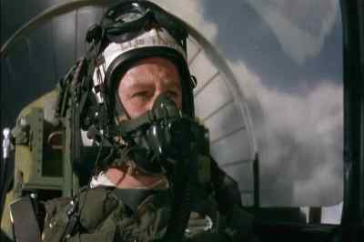 Plane in trouble,
rock your wings. - Men of the Fighting Lady