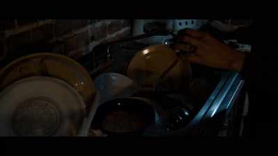 (plates clinking) - Desert Shadows