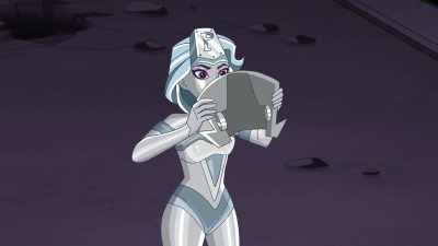 Platinum I command you to get back here - DC Super Hero Girls: Intergalactic Games