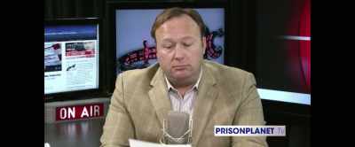 Play a clip from
a CNN press conference - The Truth vs. Alex Jones