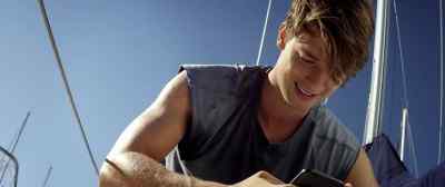 - Play a little hard to get.
- All right. - Midnight Sun