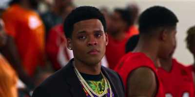- Play together! D-up!
- Call me. - Swagger