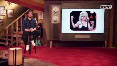 Playboy Bunny in New York.
- Wow. - Super Maximum Retro Show