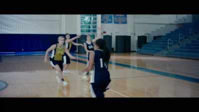 - PLAYER 2: Starr, pass it!
-(Starr gasps) - The Hate U Give