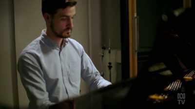 (PLAYS CLASSICAL PIECE ON PIANO) - Aussie Inventions That Changed The World