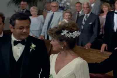 PLEASE BE SEATED. - Moonlighting