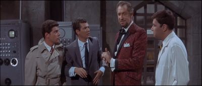 Please do not go gentlemen - Dr  Goldfoot and the Bikini Machine