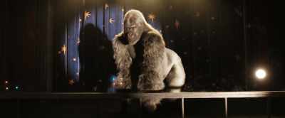 - Please, do remember to tell your friends.
- [scattered applause] - The One and Only Ivan