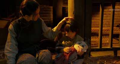 Please, don't cry.
I promise we'll get your mother back. - Iron Mask
