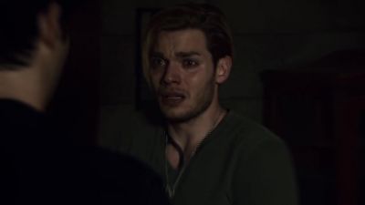 Please don't let her
take me again. - Shadowhunters