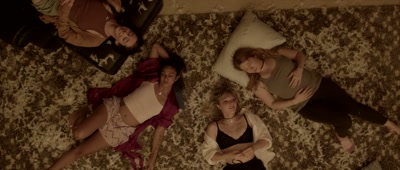 Please, girl. Do not
pull an Alana. - Pillow Party Massacre