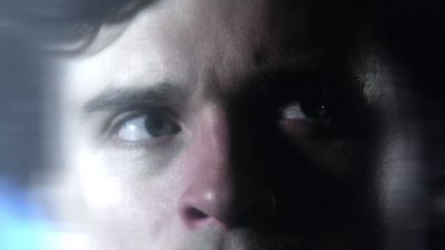 Please help.
No. No, not my wedding ring. - Smallville