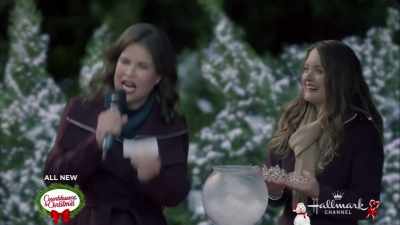 Please join me in welcoming
our honored guest, - Jingle Bell Bride