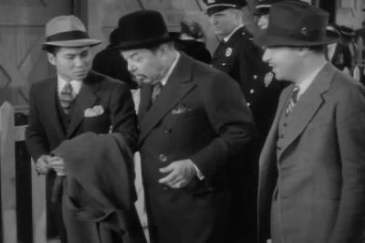 Please keep eyes open and mouth shut - Charlie Chan on Broadway