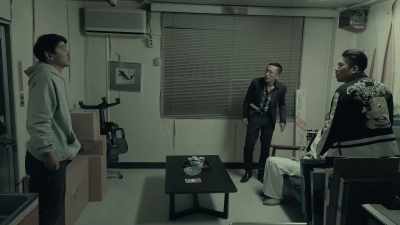 Please let her go. She's innocent. - Beyond the Infinite Two Minutes