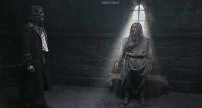 Please, let me touch you!
Please! Please! - Iron Mask