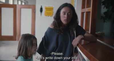 -Please.
-Let's write down your info. - 20,000 Species of Bees