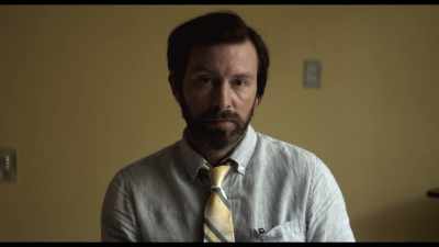 Please look to the wall behind
me and find a spot to focus on. - The Dead Center