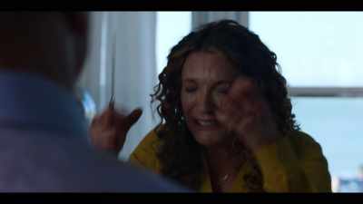 -Please, Lorraine. Please.
-[sobbing] - Stay Close