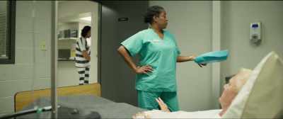 Please'? Miss Nurse?
I'll walk slow. - Logan Lucky