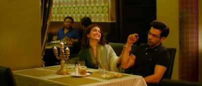 Please, please.
- I want to hold your hand - Shaadi Mein Zaroor Aana